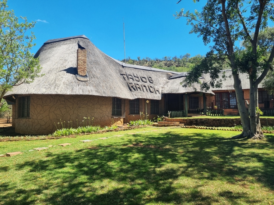 5 Bedroom Property for Sale in Swartruggens North West